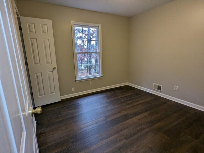 Building Photo - 3930 Genoa Ct