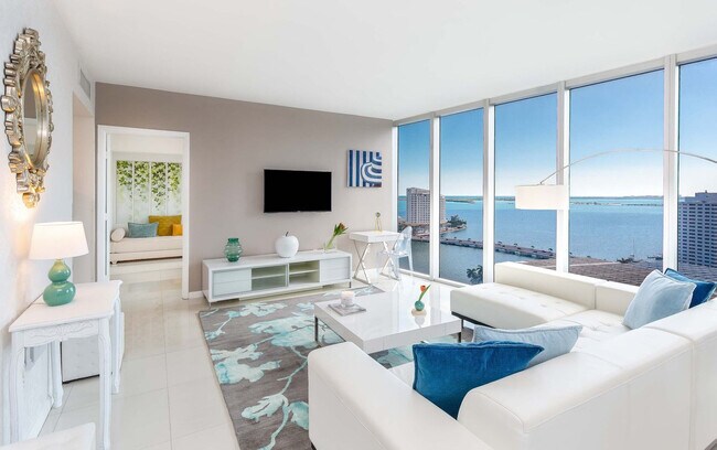 Primary Photo - 485 Brickell Ave