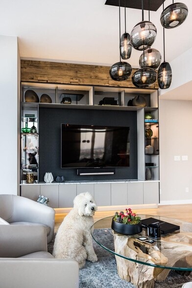 Building Photo - 400 E 67th St