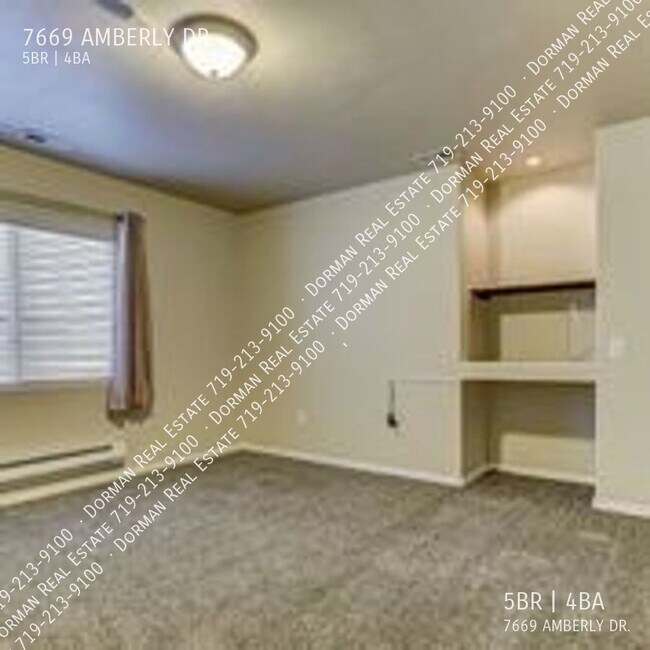 Building Photo - 7669 Amberly Dr