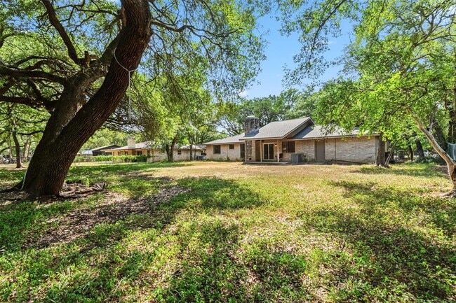 Building Photo - 10303 Slaughter Creek Dr
