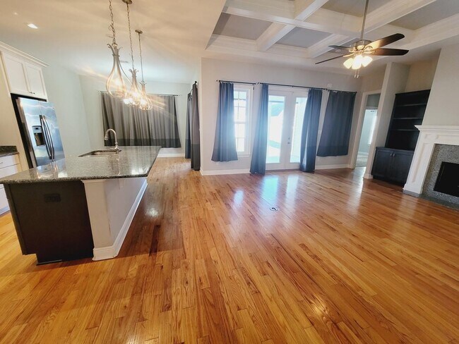 Building Photo - 2508 Goldenrod Wy