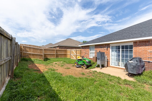 Building Photo - Ankur Graystone Duplexes