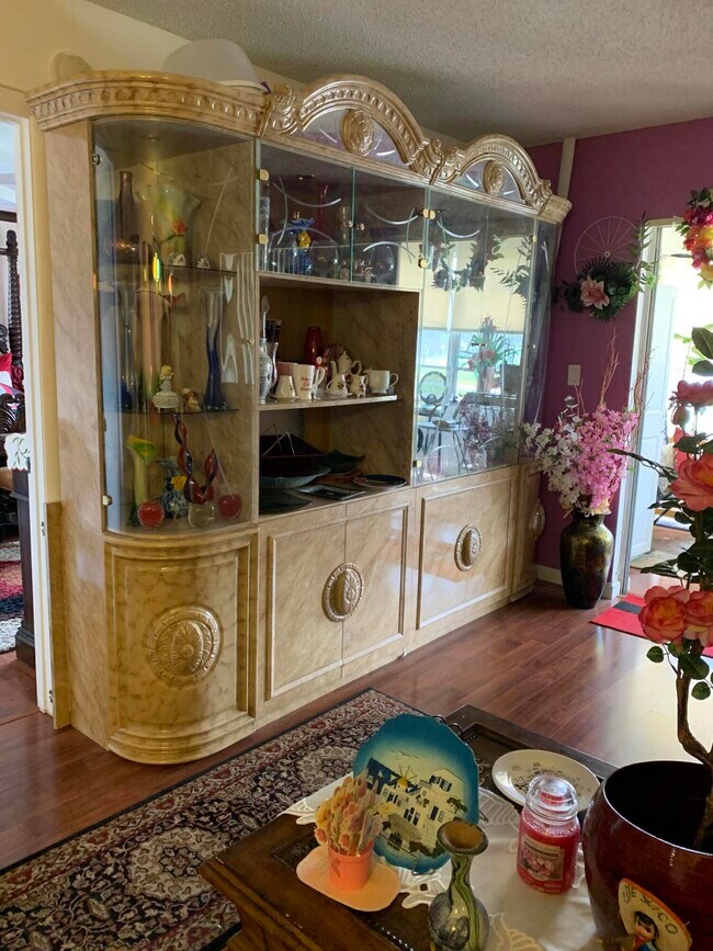 Building Photo - 7887 Golf Cir Dr