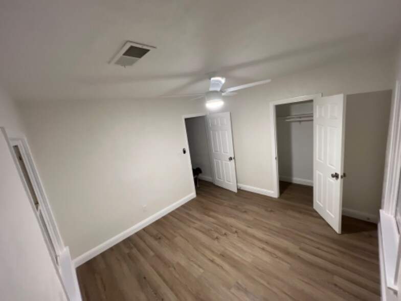 Building Photo - 1961 Carol Ave