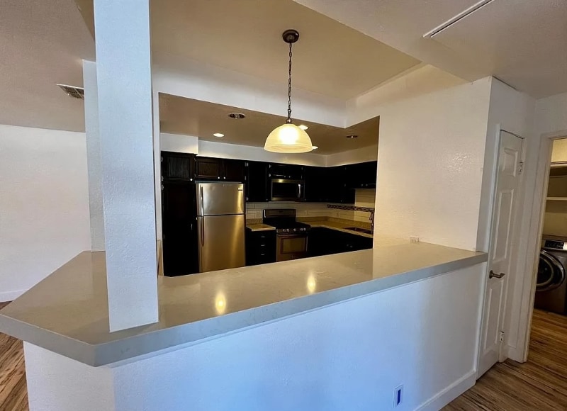 Building Photo - 5420 Sylmar Ave