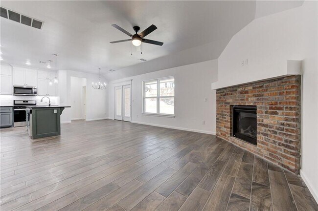 Building Photo - New Home For Lease in Noble!