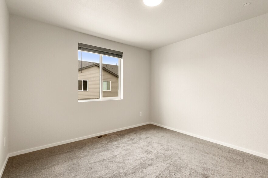 Bedroom 3 - 2726 Barnstormer St