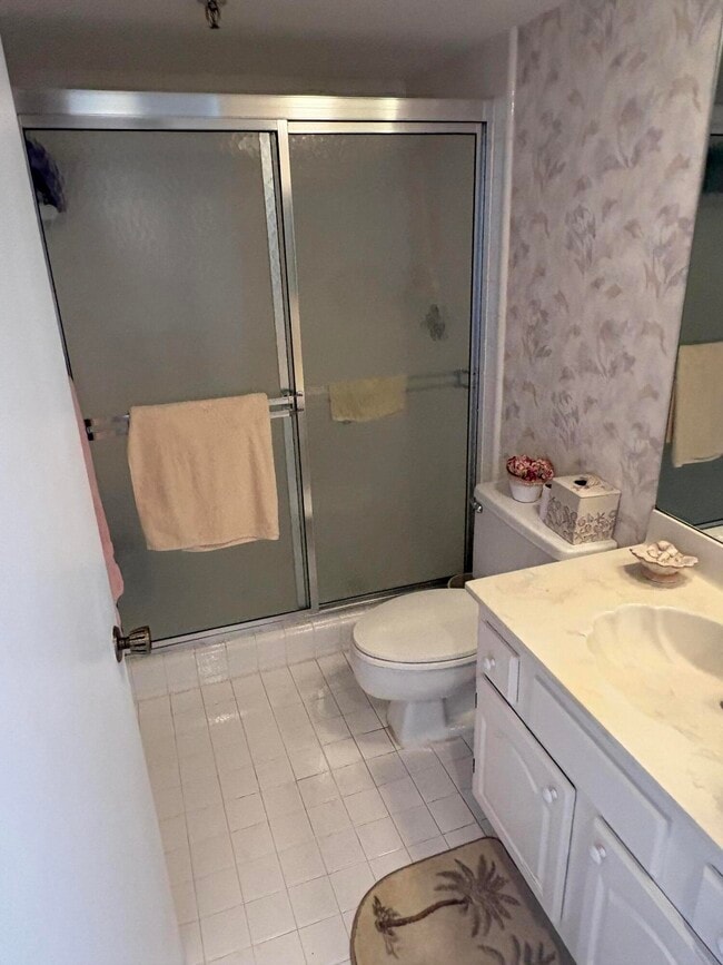 Building Photo - 6895 Willow Wood Dr