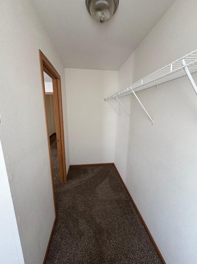 Building Photo - 100 Aldergate St