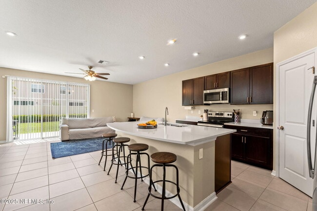 Building Photo - 13106 Annie’s Walk Dr