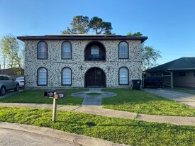 Building Photo - 8801 Bunker Hill Rd
