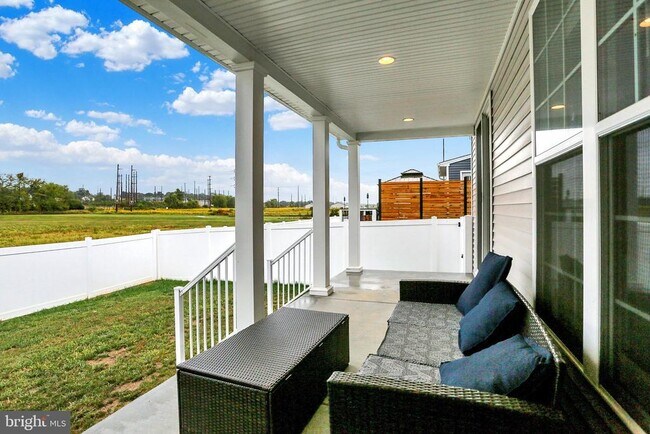 Building Photo - 3113 Bullfinch Ln