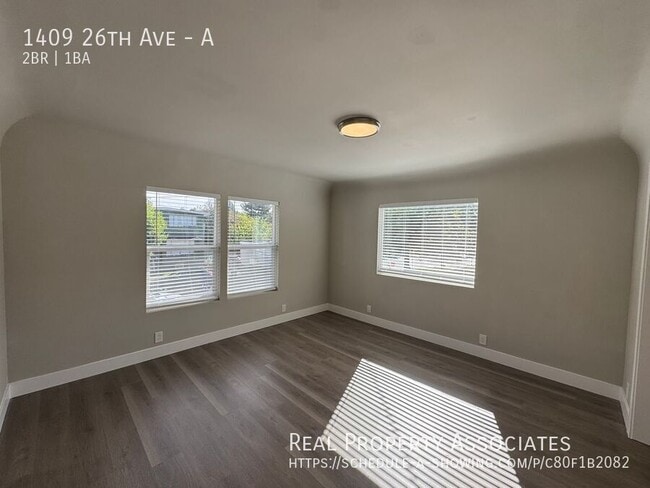 Building Photo - 1409 26th Ave