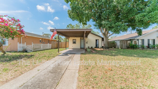 Primary Photo - 766 91st Ave N