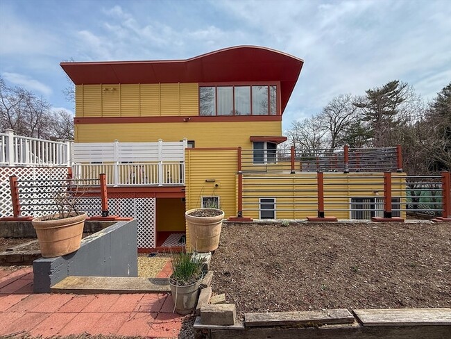 Primary Photo - 5 Avondale Ave