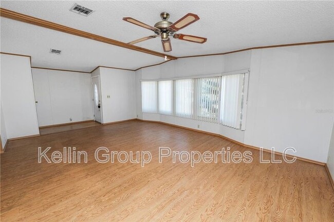 Building Photo - 1706 Fox Hill Dr
