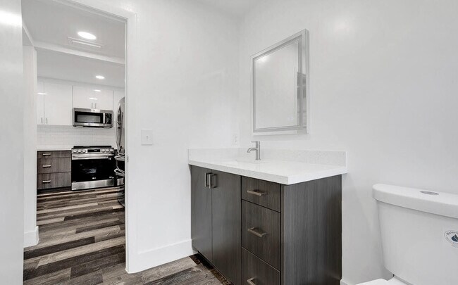 Building Photo - 4143 Palm Bay Cir