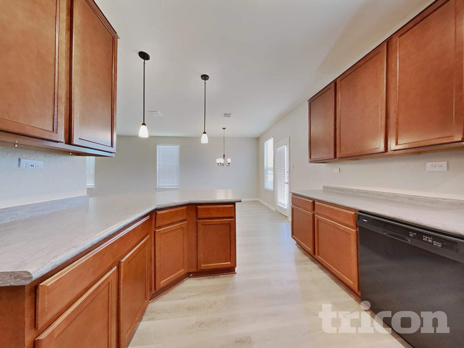 Building Photo - 2631 Green Leaf Way