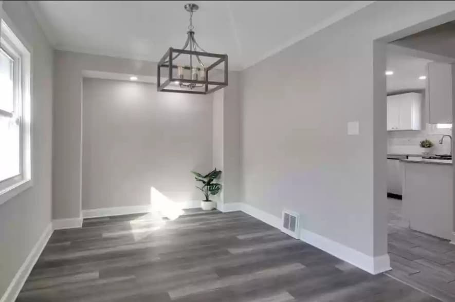 Building Photo - 14744 Athens Ave