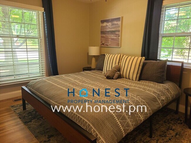 Building Photo - 1222 Rama Rd