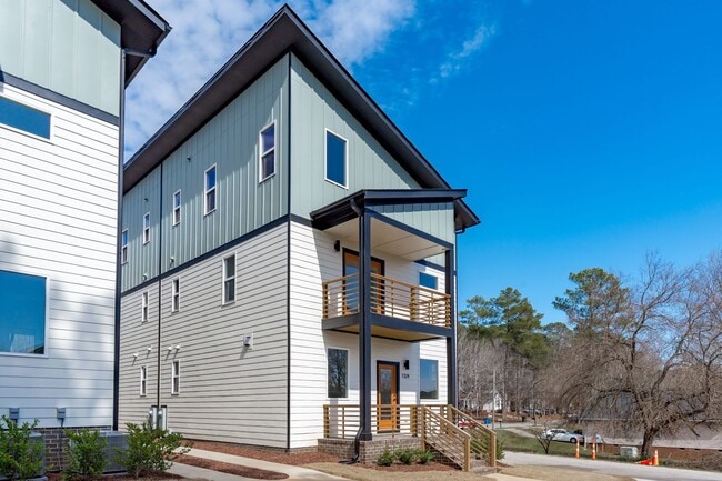 Building Photo - *OFFERING WAIVED APPLICATION FEES & $300 M...
