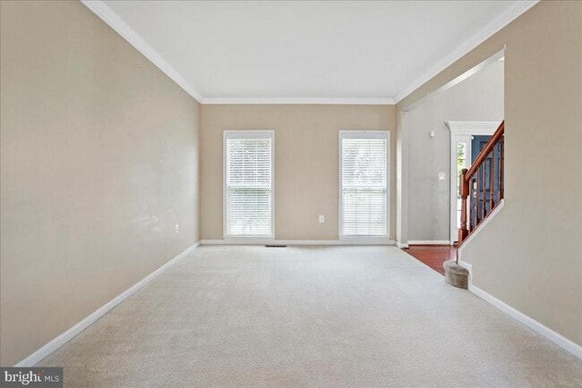 Building Photo - 319 Morlyn Dr