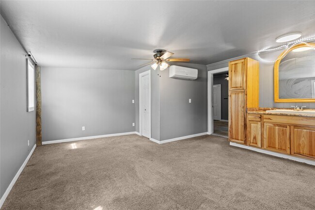 Building Photo - 1910 Stringtown Rd