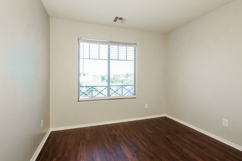 Building Photo - 17377 W Holland Ln