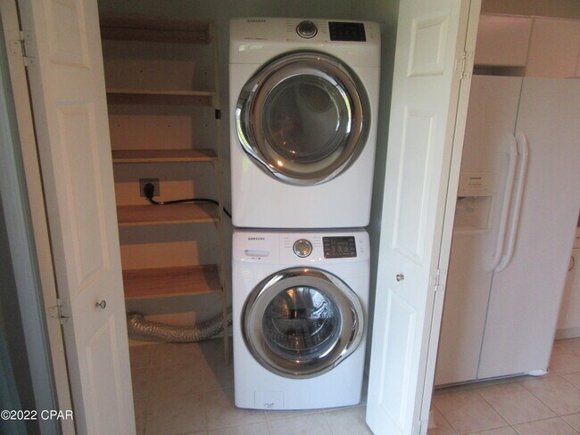 Building Photo - 3115 Meadow St