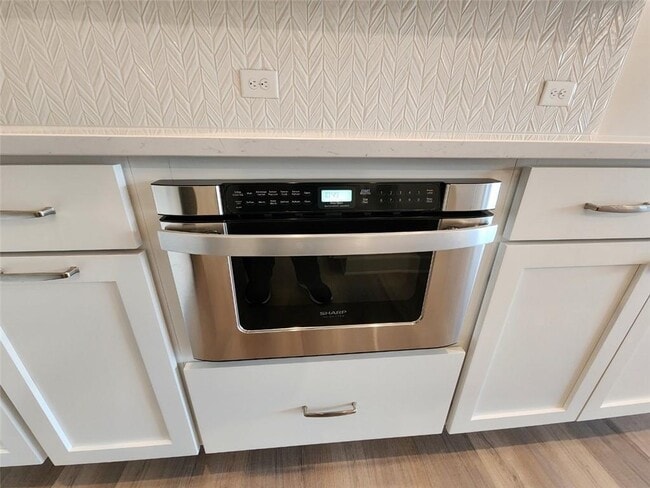 Building Photo - 633 Stickley Oak Way