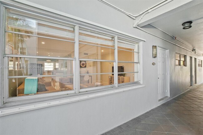 Building Photo - 2200 S Ocean Dr