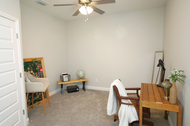 Building Photo - 3916 Betty's Pl