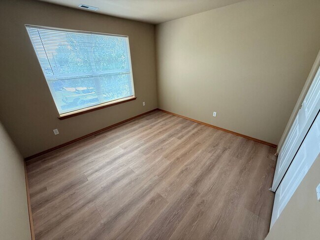 Building Photo - 2976 SW Indian Cir