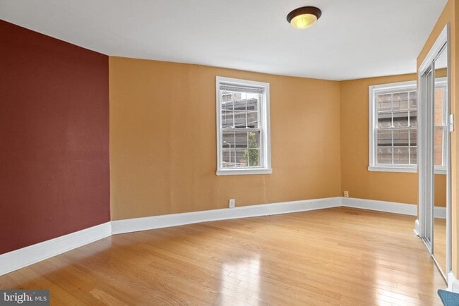 Building Photo - 2700-14 South St