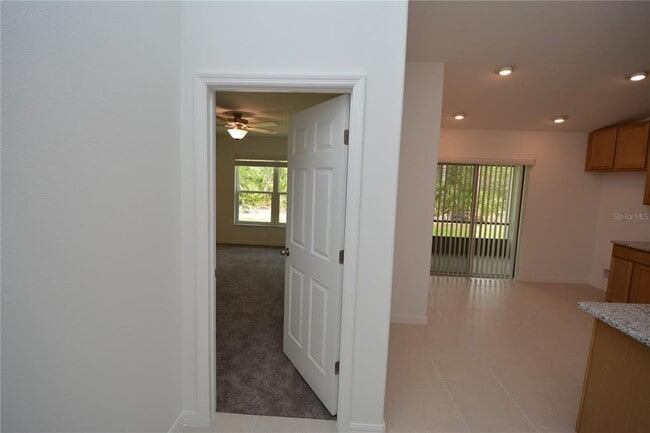 Building Photo - 31 Zoeller Ct