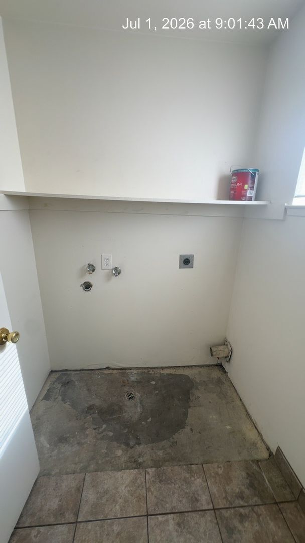 Building Photo - 2967