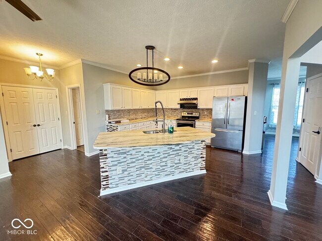 Building Photo - 5837 Stone Pine Trail