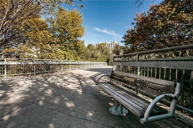 Building Photo - 3311 Blackburn St