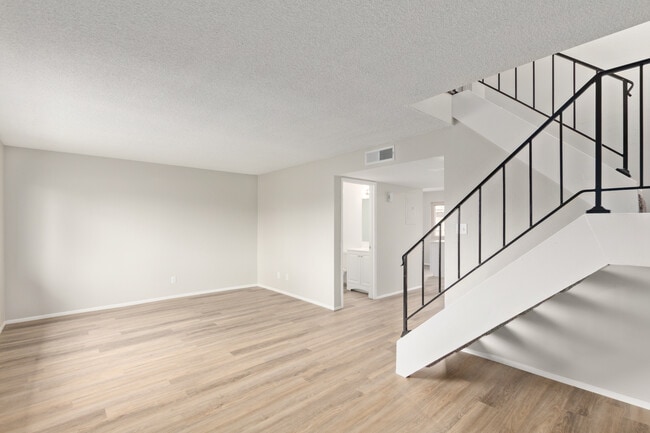 Building Photo - 4817 W Marlette Ave