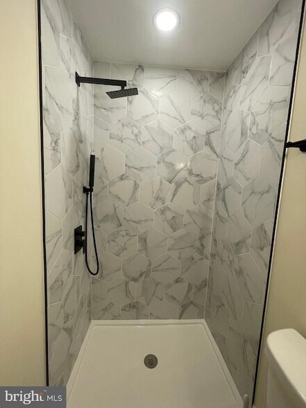 Building Photo - 1516 N Patterson Park Ave