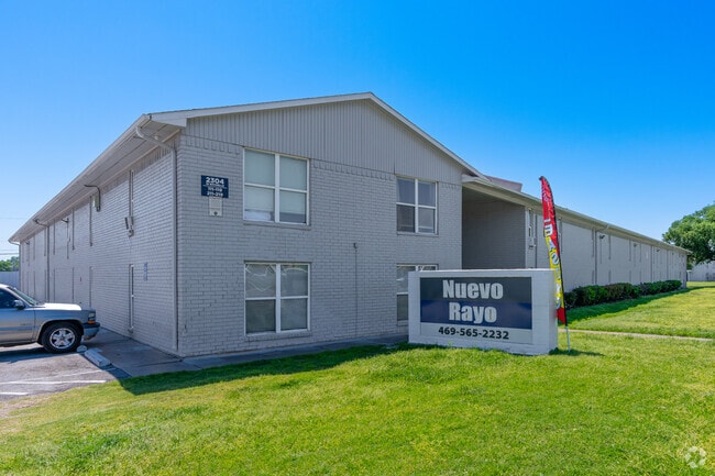 Nuevo Rayo Apartments - Neuvo Rayo