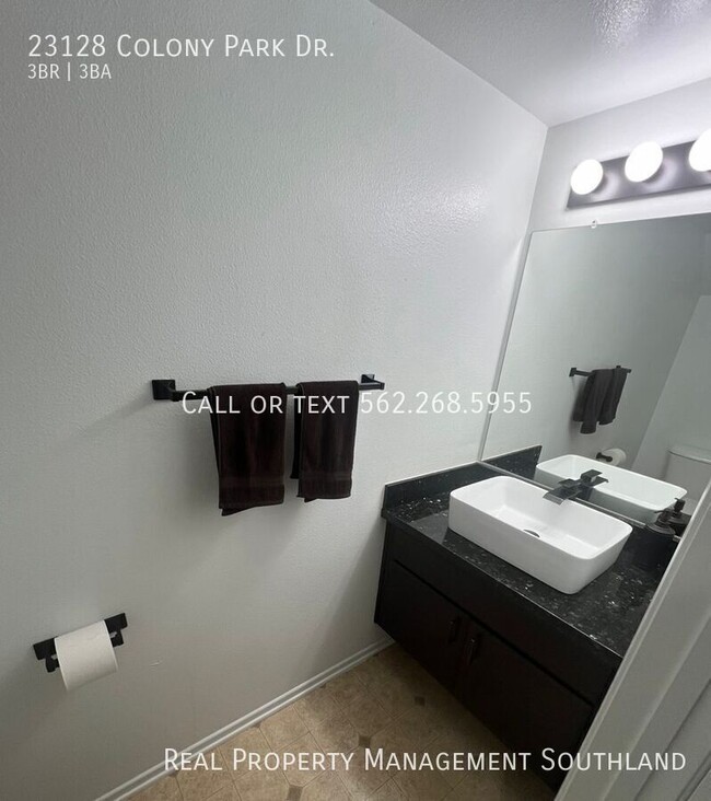 Building Photo - 23128 Colony Park Dr