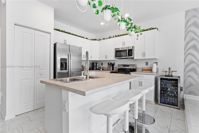 Building Photo - 10945 West 33rd Ct