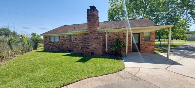 Building Photo - 6715 Grace Ln