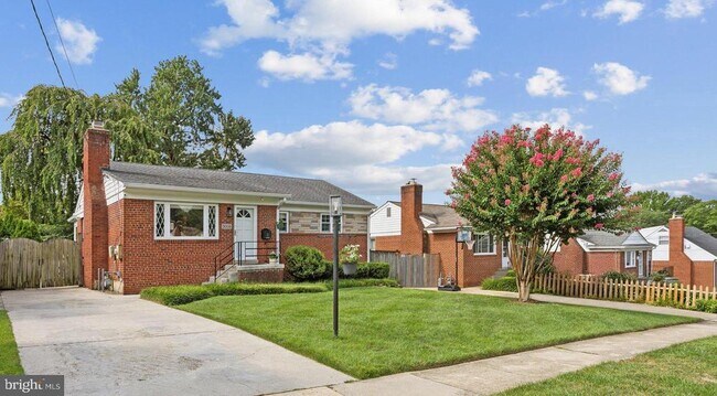 Building Photo - 5006 Flanders Ave