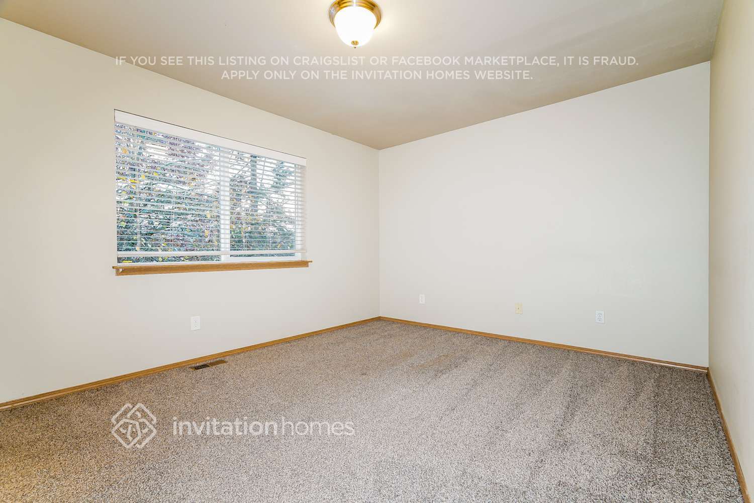 Building Photo - 306 Deeded St