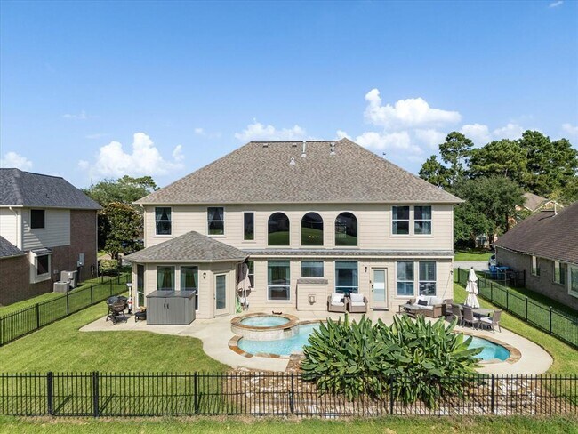 Building Photo - 8719 Silver Lure Dr