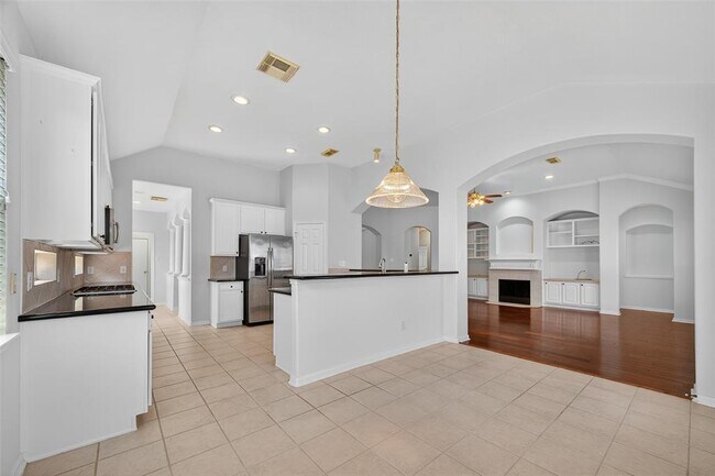 Building Photo - 3491 Cedar Prairie Dr