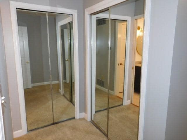 Building Photo - 4115 Pine Heights Dr NE